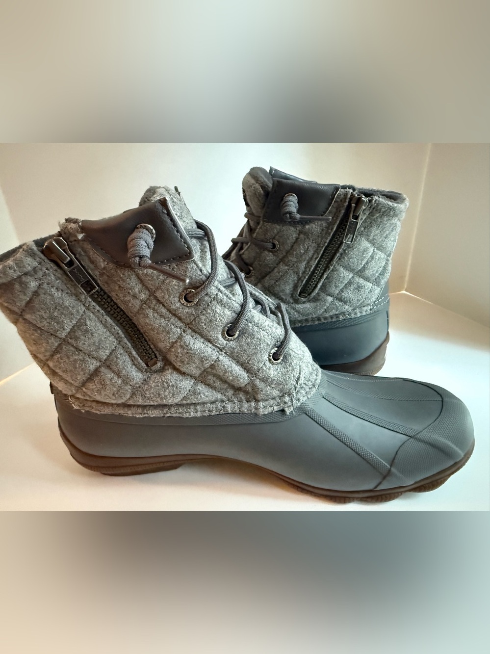 Sperry Women's Gray Quilted Winter Rain Boots